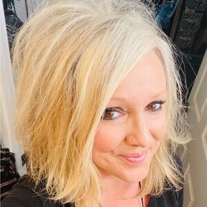 Meet your Posher, Angela